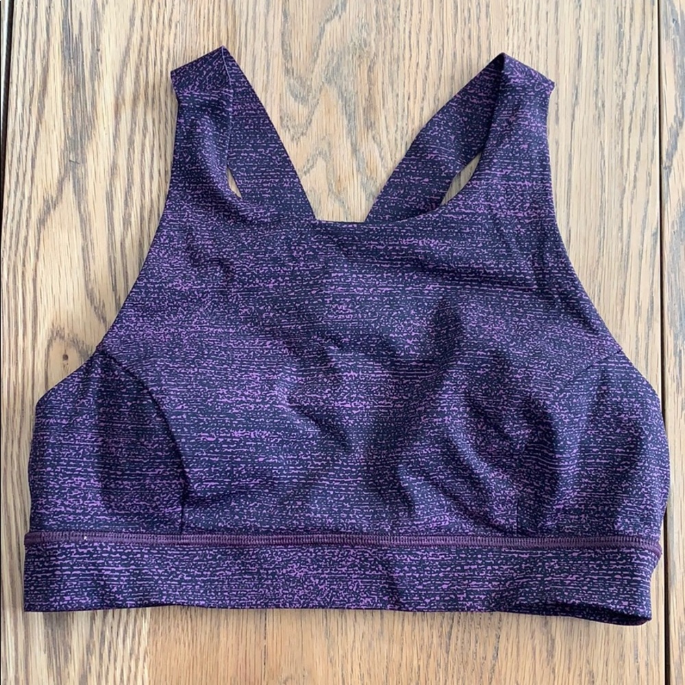 Lululemon sports bra